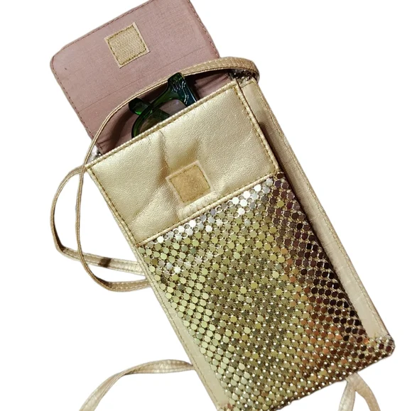 Gold Sequined Purse Wallet - Picture 2 of 4